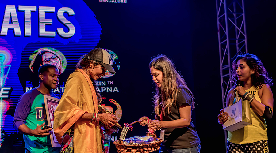 Loretta Bates with WoodenStreet team at Bangalore Zumba event
