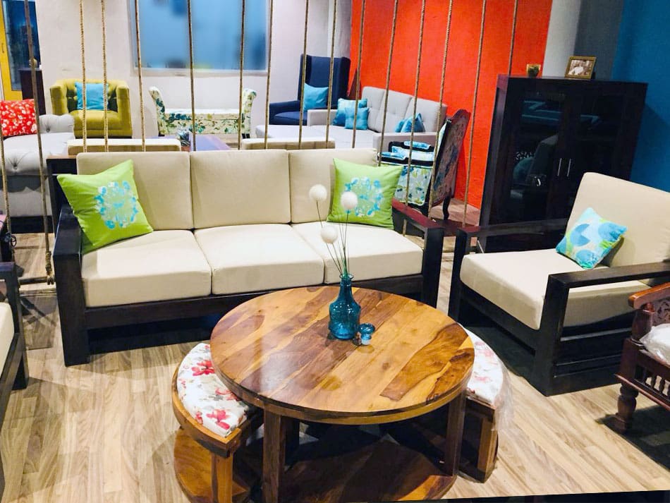 woodenstreet Experience store