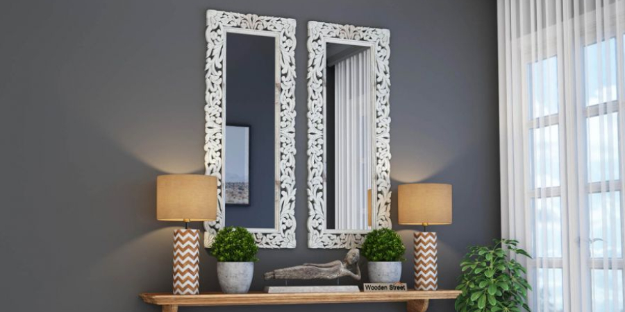 Mirror with lamp