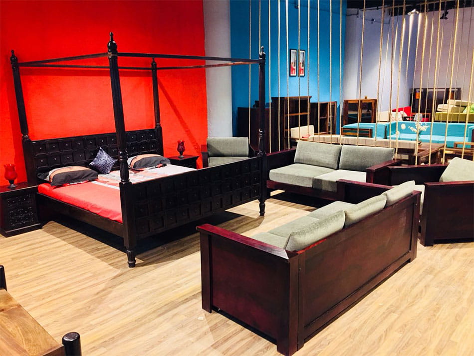 woodenstreet Experience store