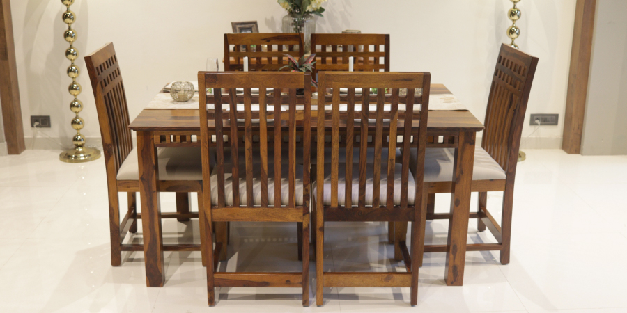 how to choose dining table for small space