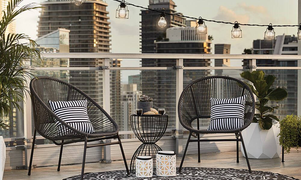 Clever Ways to Make Your Outdoors the Highlight of This Monsoon Season